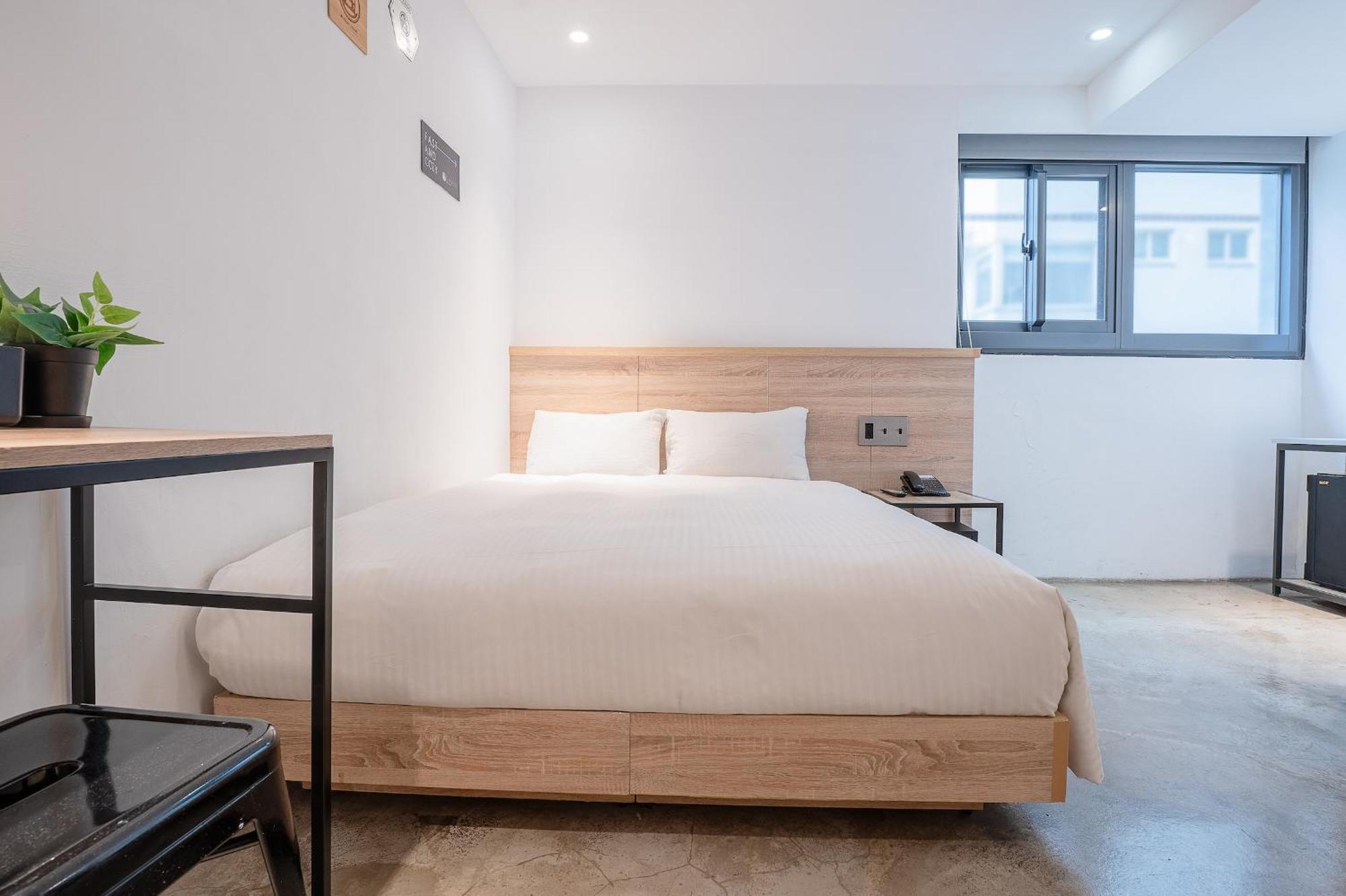 Chase Hotel Тайчжун Экстерьер фото