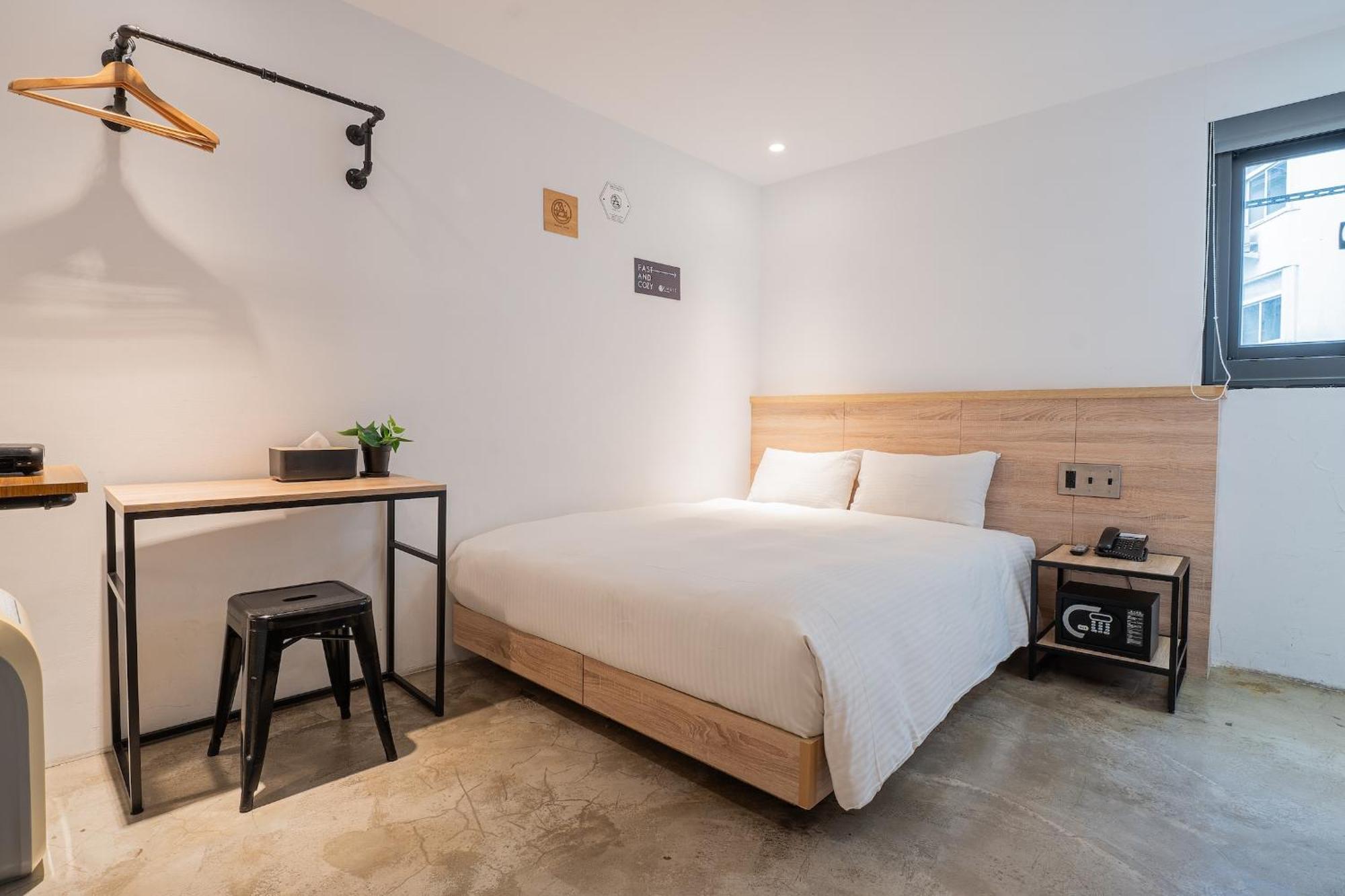 Chase Hotel Тайчжун Экстерьер фото