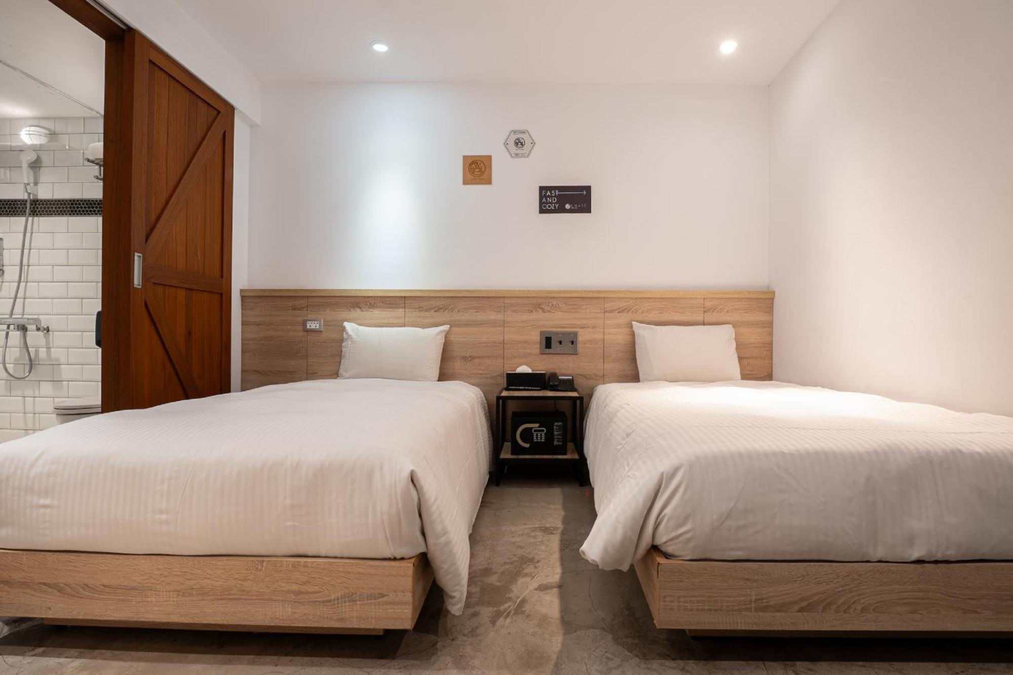 Chase Hotel Тайчжун Экстерьер фото