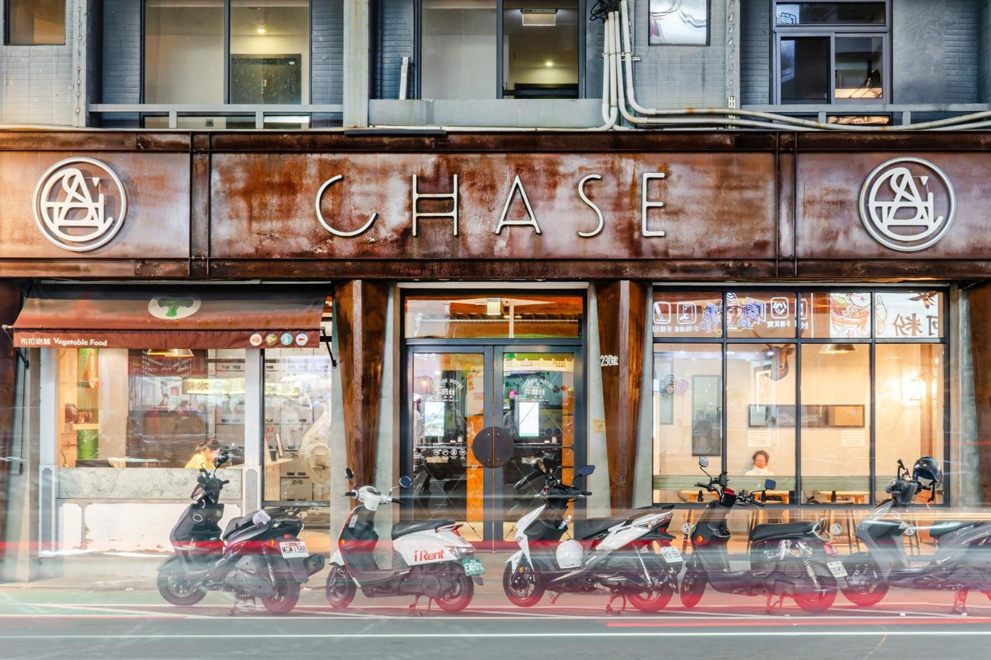 Chase Hotel Тайчжун Экстерьер фото