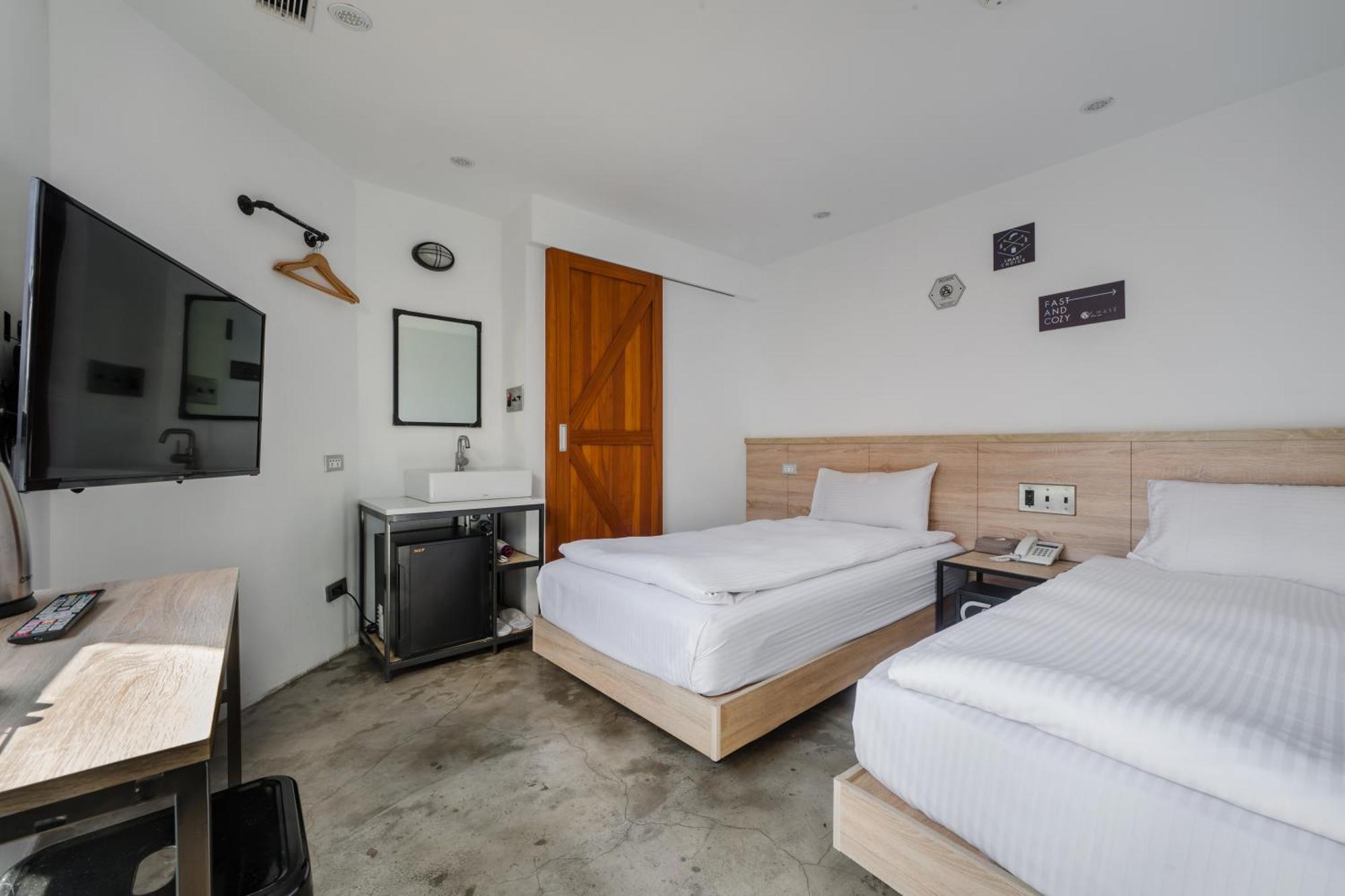 Chase Hotel Тайчжун Экстерьер фото