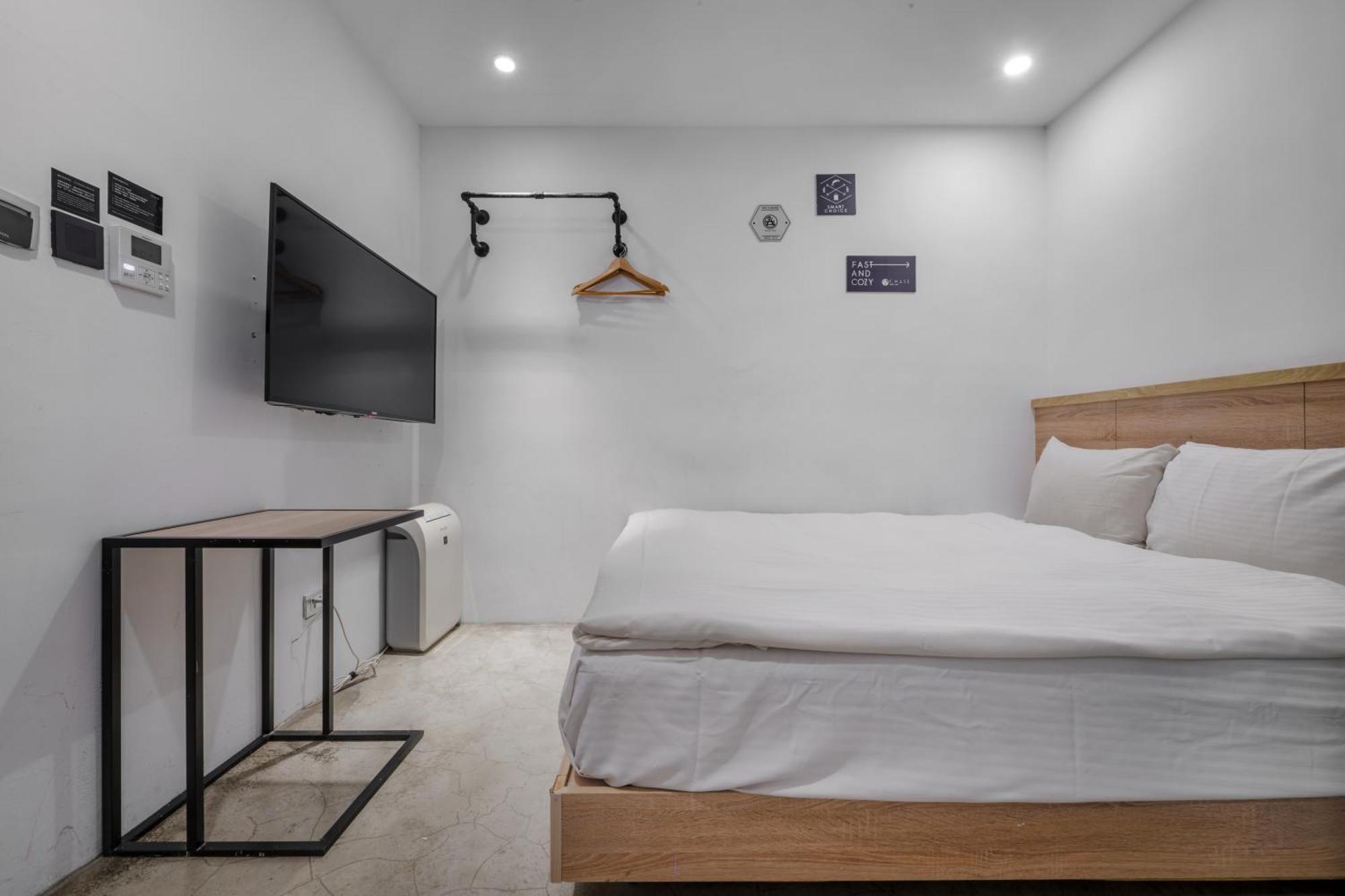Chase Hotel Тайчжун Экстерьер фото